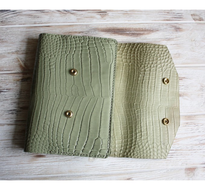 Light olive croco trifold leather Hobonichi cover A5