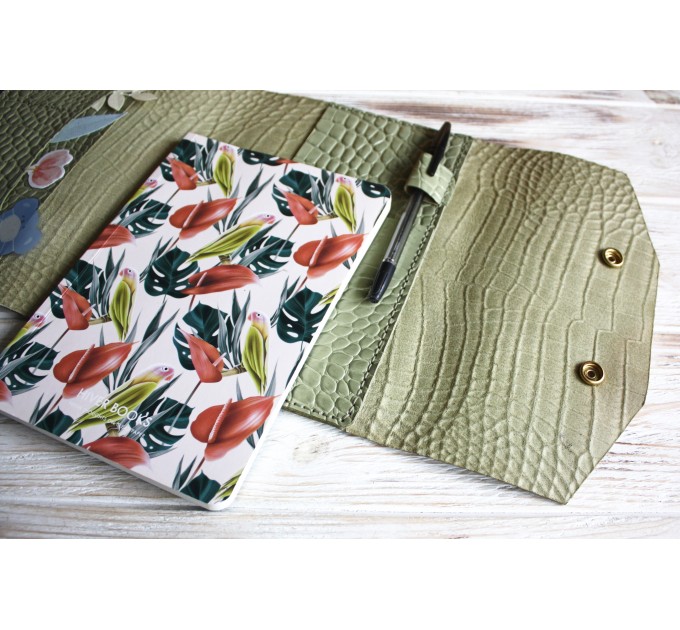 Light olive croco trifold leather Hobonichi cover A5