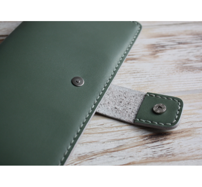 Add on snap closure for planner cover