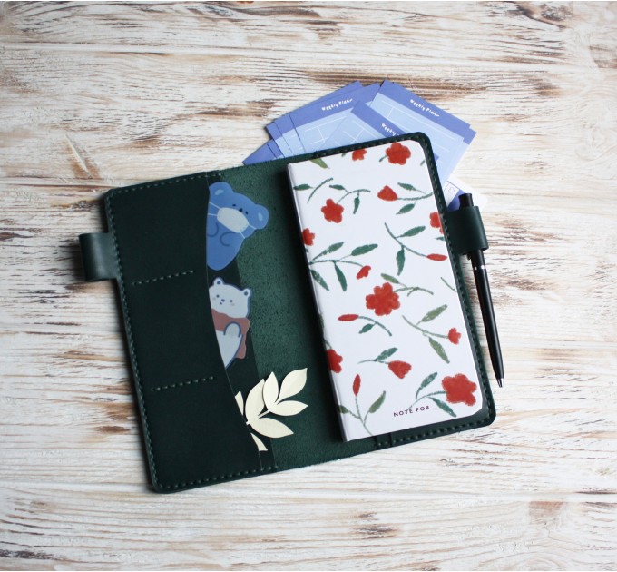 Green leather Hobonichi Weeks cover