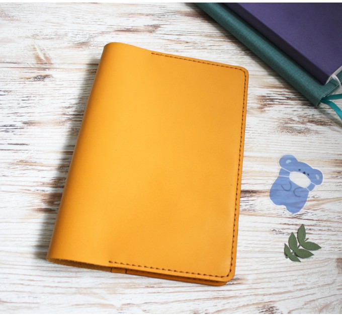 Black croco leather Wonderland222 cover