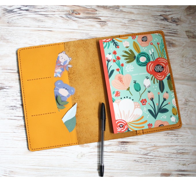 Black croco leather Wonderland222 cover