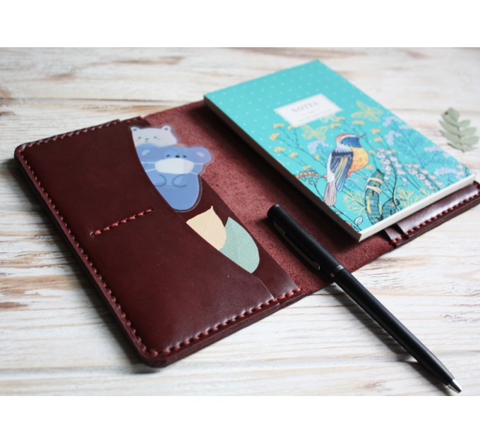 Burgundy leather Wonderland222 cover
