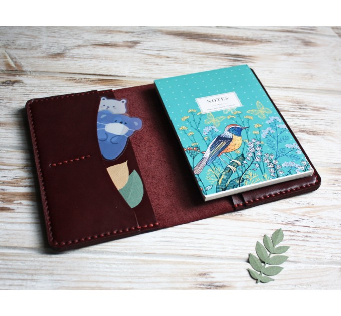 Burgundy leather Wonderland222 cover